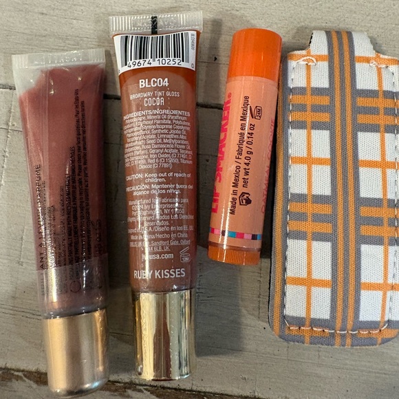 Victoria's Secret Lip Gloss Broadway Lip Oil and Lip Smacker Set - Picture 3 of 4